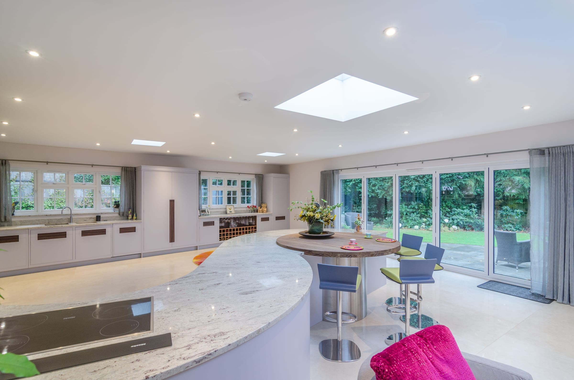 HXL Handover and Aftercare stage. Curved island kitchen at Vicarage Way, fitted out and signed off for handover.